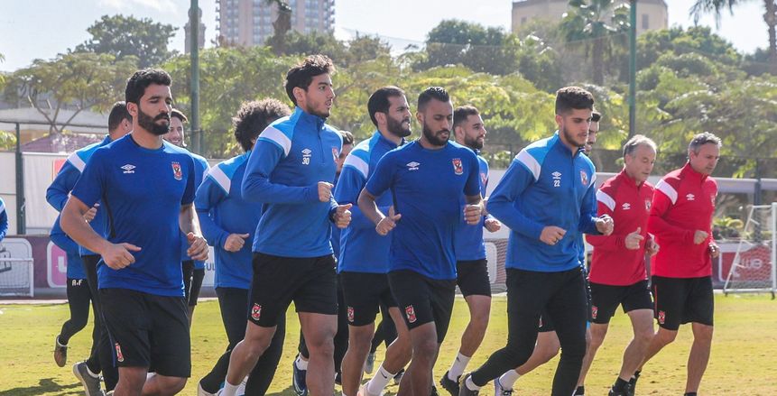 عاجل.. إصابة مدافع الأهلي في التدريبات