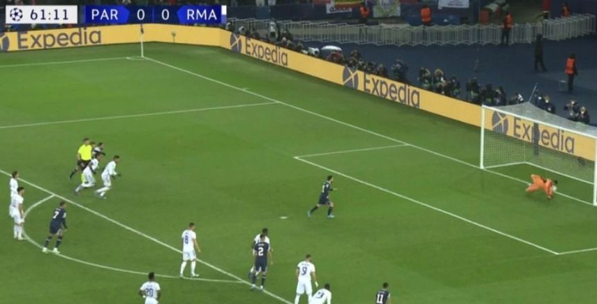 ميسي يهدر ركلة جزاء وسط تألق من كورتوا