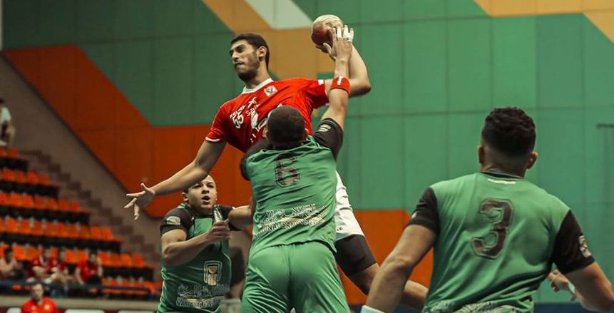 الأهلي والزمالك يفوزان في افتتاح مبارياتهما بدوري اليد