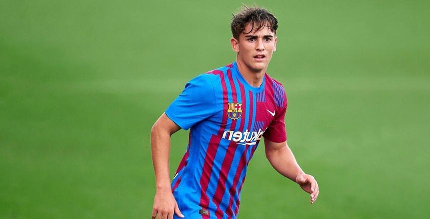 برشلونة يقطع الطريق على ليفربول وبايرن ويجدد عقد جافي