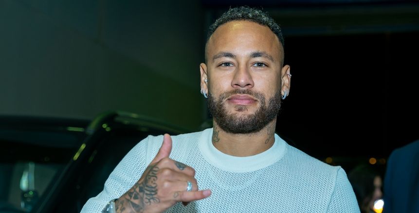 مدرب الهلال السعودي ينتقد استدعاء نيمار إلى منتخب البرازيل