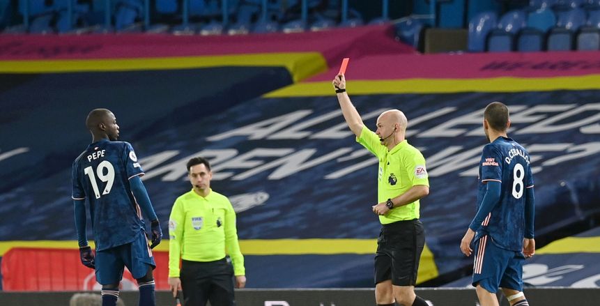 بـ10 لاعبين.. أرسنال يتعادل أمام ليدز في الدوري الإنجليزي