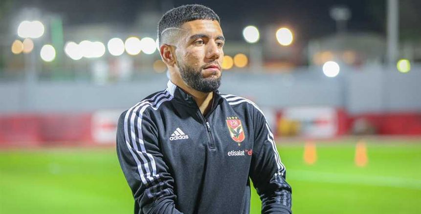 هل يعود أحمد قندوسي إلى الأهلي مجددا بعد تصريحات وكيله؟