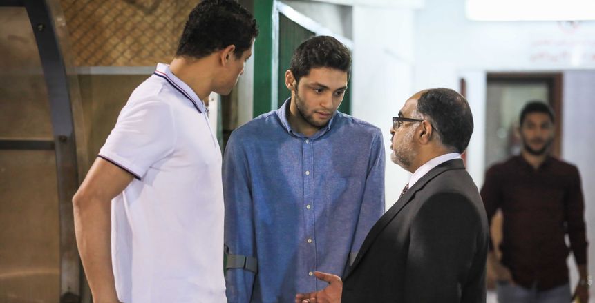 "نيدفيد" خارج الأهلى فى يناير.. طبيب الفريق يحذر اللاعبين من الحلويات والوجبات السريعة