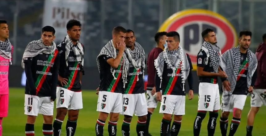 نادي بالستينو التشيلي ينظم مسيرة دعمًا لفلسطين: فلنرفع أصواتنا