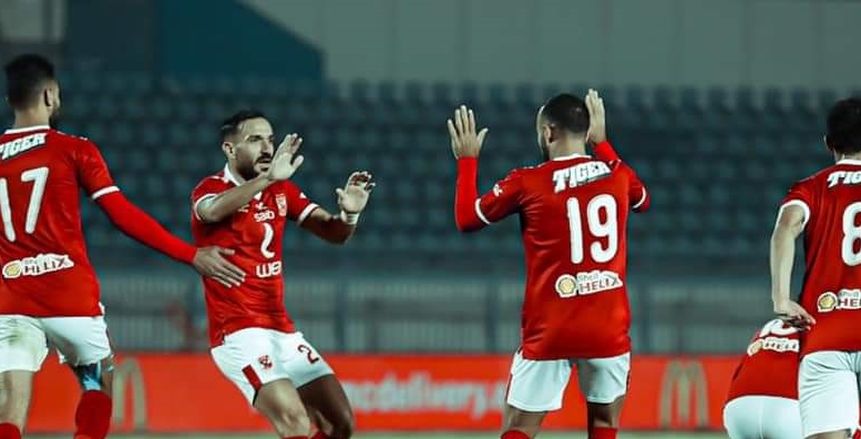 بانون وطاهر يقودان تشكيل الأهلي أمام الطلائع في نهائي كأس مصر