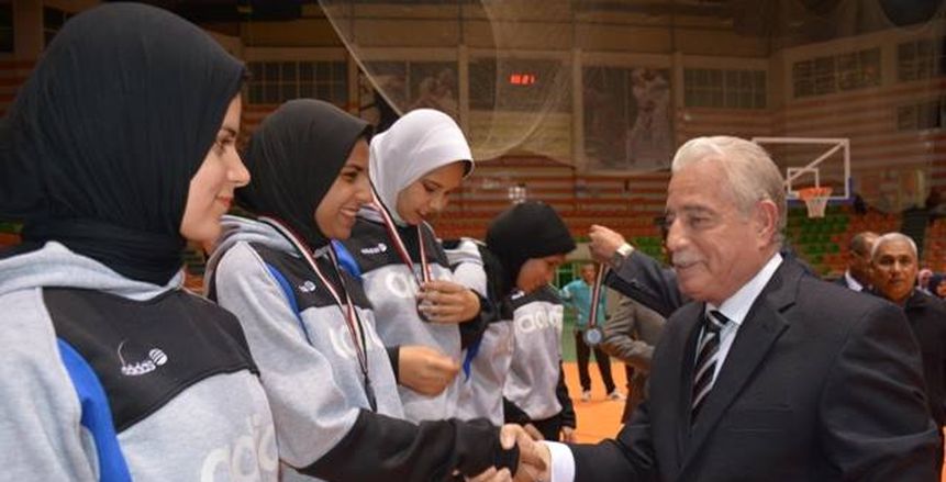 محافظ جنوب سيناء يشهد ختام اللقاء الرياضي لأولمبياد الفتاة الجامعية