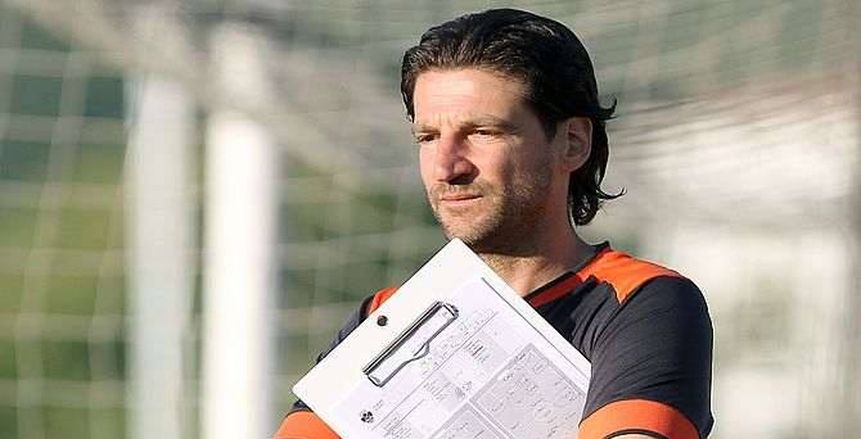 «سيمون» بديلًا لمدرب الأهلي السابق في سبورتينج براجا