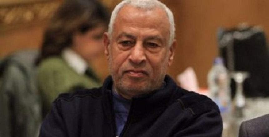 نجوم الكرة المصرية يقدمون واجب العزاء في وفاة مصطفى رياض