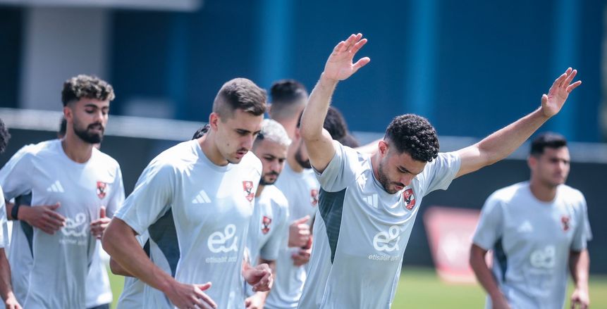 الأهلي وباتشوكا يتفقان على 11 تغييرًا خلال اللقاء الودي