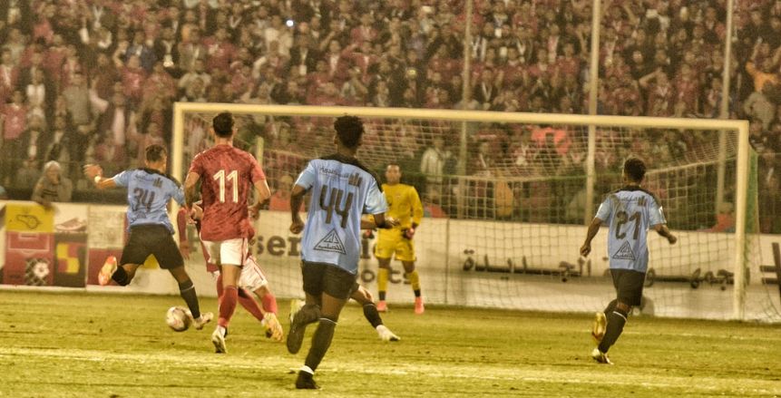 قبل مباراة الأهلي والمحلة بالدوري.. مواقف لا تنسى في مواجهات الفريقين