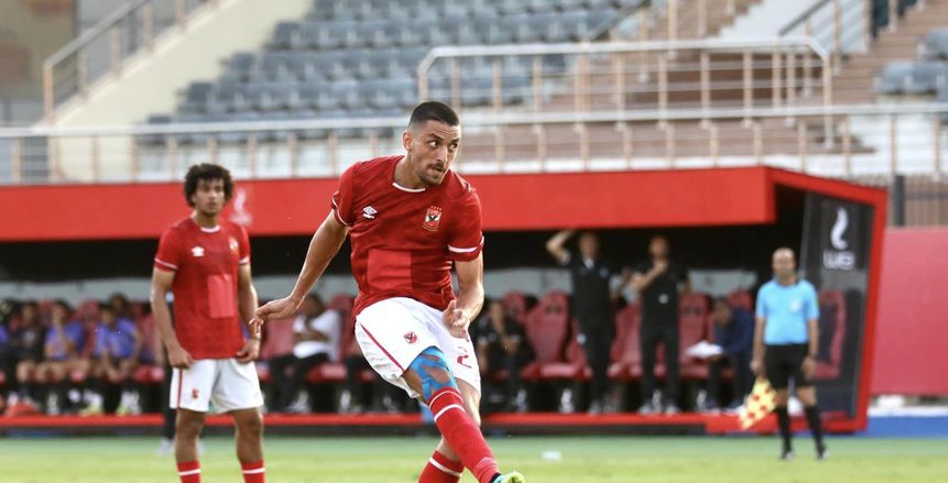 مصدر: إيقاف «طاهر» مباراتين وتغريمه 10 آلاف جنيه بعد تقرير محمد عادل