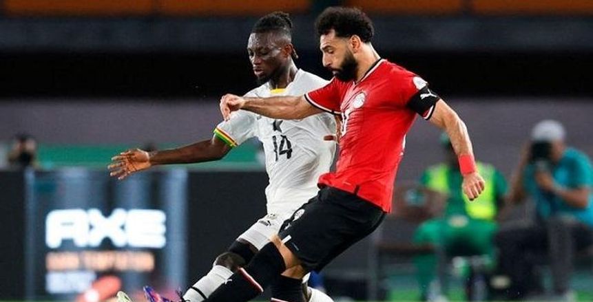هشام يكن: اتهام محمد صلاح بالهروب غير منطقي.. وعلاجه أفضل في إنجلترا