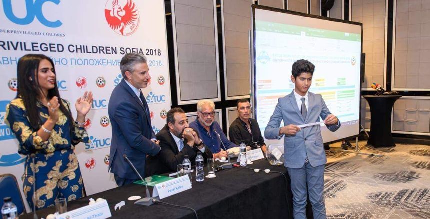 علام وَعَبَد الغني وناجي ونبيه يشاركون شيخة آلِ ثاني في سحب قرعة كأس العالم للأيتام