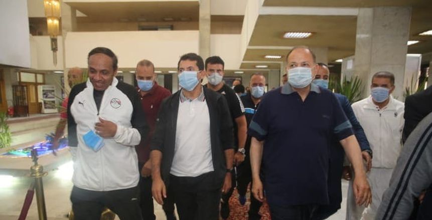 أشرف صبحي يصل أسيوط لافتتاح منشآت شبابية ورياضية