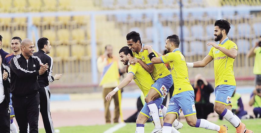أهلى جدة يفاوض الإسماعيلى لضم محمود متولي
