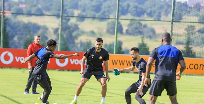 مران الأهلي: موسيماني يعقد جلسة مع اللاعبين.. وتدريبات خططية وفنية