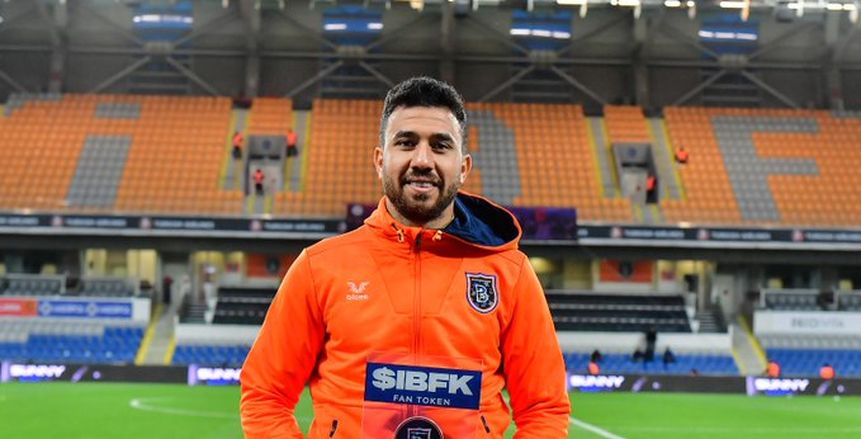 تريزيجيه يفوز بجائزة لاعب شهر فبراير في أسطنبول باشاك شهير