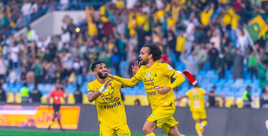 محمد شريف يستعيد ذاكرة التهديف ويقود الخليج لفوز كبير بالدوري السعودي