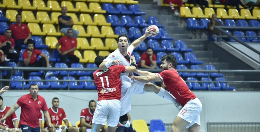 يد الزمالك تصل السعودية وتخوض مرانها الأول استعدادا لمباراة برشلونة