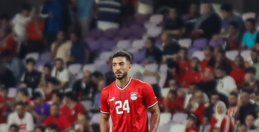 محمد عبد المنعم يتدخل لإنقاذ محمد صلاح من اقتحام الجماهير الليبيرية
