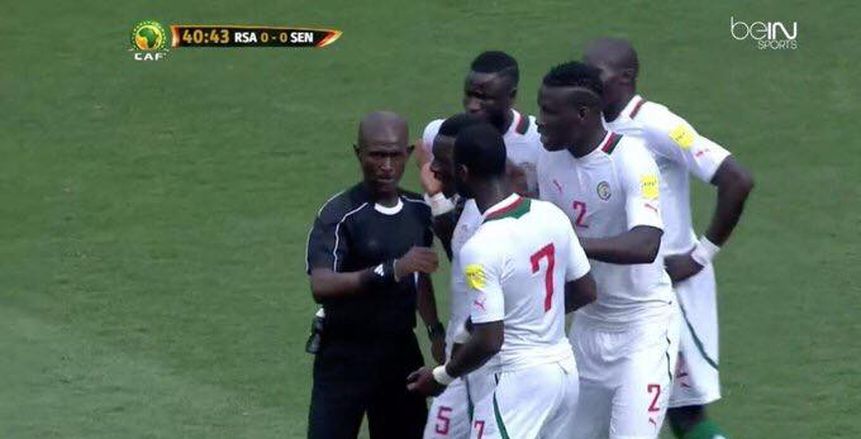 عاجل| إعادة لقاء السنغال وجنوب أفريقيا بالتصفيات بسبب تلاعب "لامبتي"