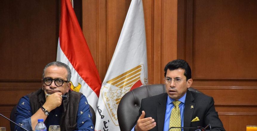 وزير الرياضة والجنايني يناقشان ترتيبات استضافة أمم أفريقيا تحت 23 سنة