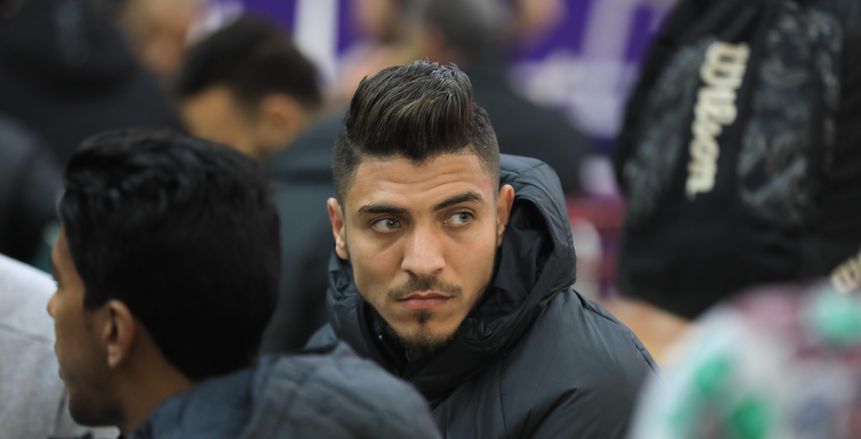 خاص.. محمد شريف يشترط العودة للأهلي أساسيا أو الاحتراف
