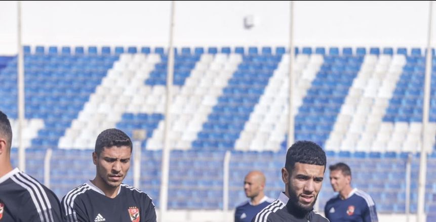 «بيبو» يكلف طبيب الأهلي بمتابعة إصابة قندوسي حتى العودة للملاعب