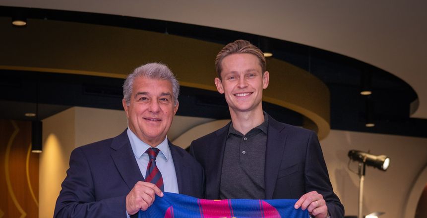 دي يونج يكشف عن رغبة برشلونة في بيعه من أجل المال