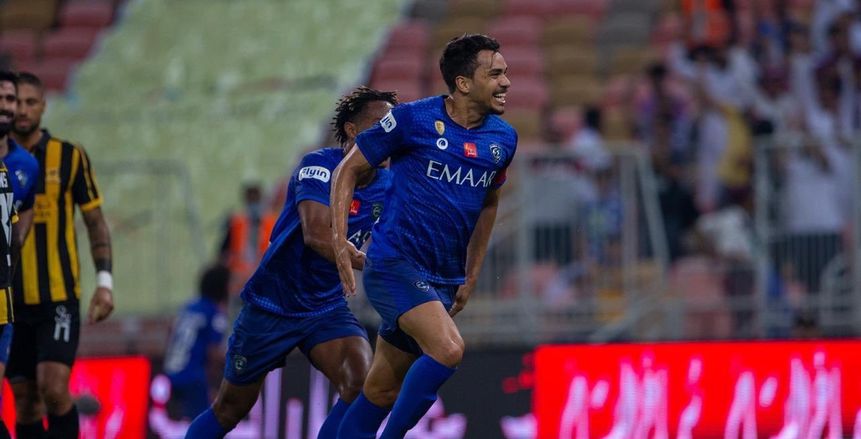 بالفيديو.. الهلال يفوز على الاتحاد بثلاثية في كلاسيكو سعودي مُثير