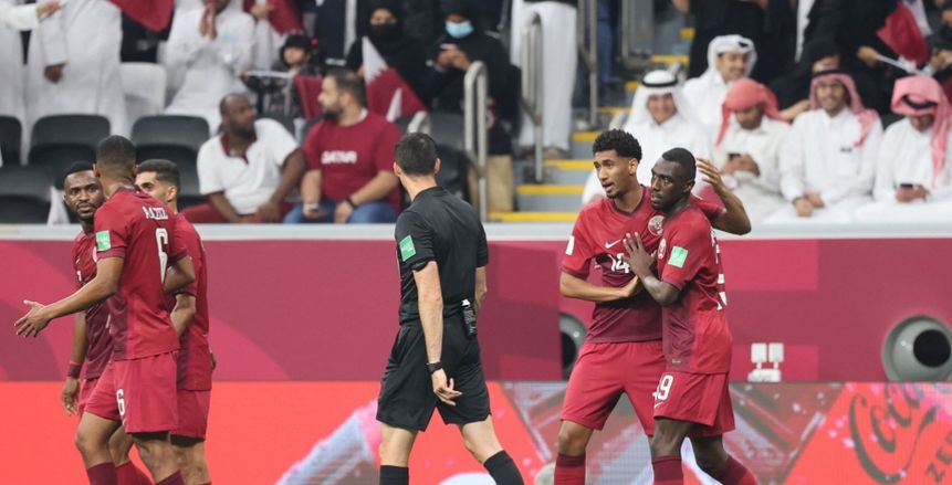 تعادل سلبي بين قطر والجزائر في الشوط الأول بنصف نهائي كأس العرب