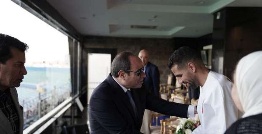 بحضور الرئيس السيسي.. مؤمن زكريا يظهر في نهائي كابيتانو مصر