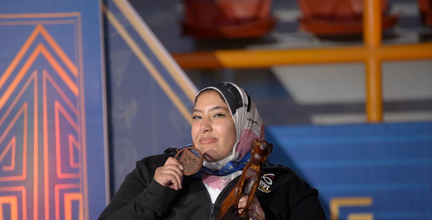 فاطمة محروس تحصد برونزية بطولة العالم لرفع الأثقال البارالمبية