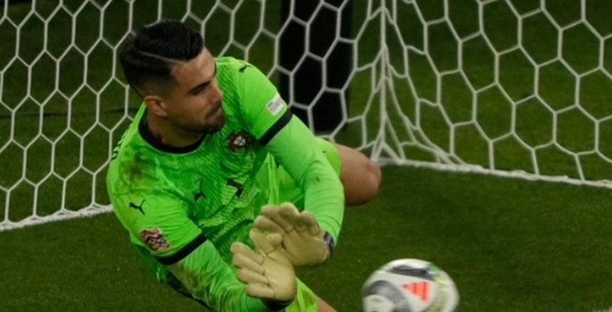 إصابة حارس بورتو قبل مواجهة الأهلي في كأس العالم للأندية