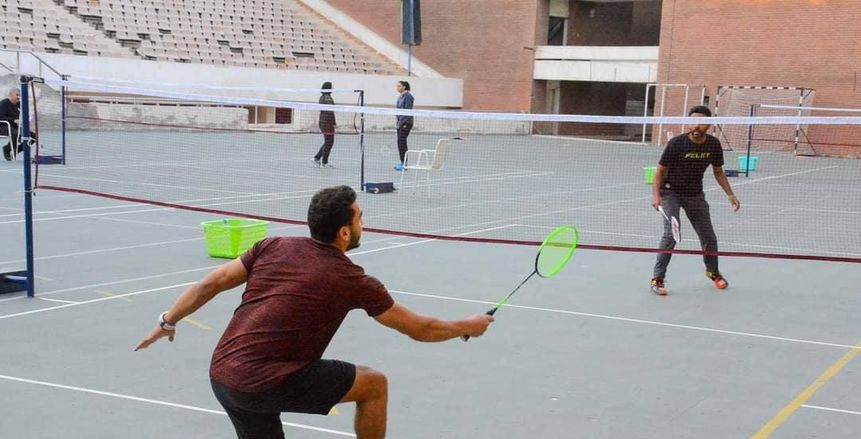 السفير الياباني يحضر البطولة الودية الأولى للريشة الطائرة الهوائية
