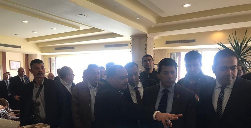 بالصور| أشرف صبحي يتفقد فندق إقامة الفرق المشاركة في بطولة البحر المتوسط والمدينة الشبابية ببورسعيد