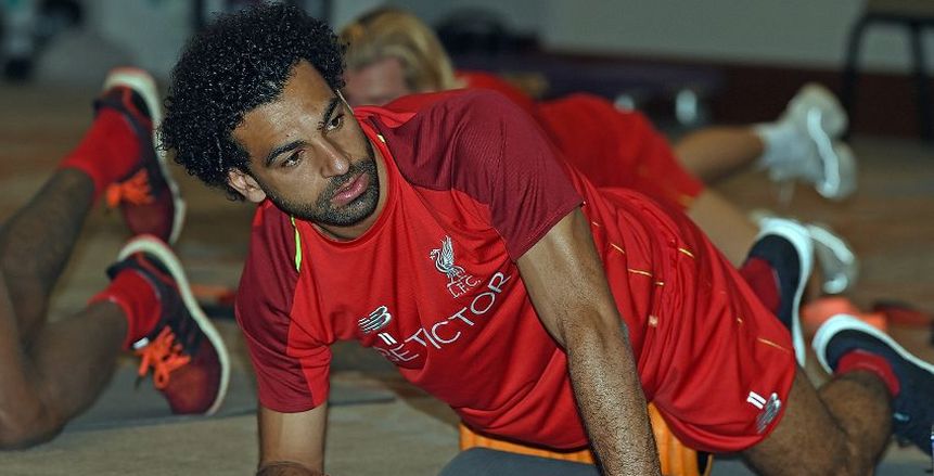 بالفيديو والصور| «صلاح» يصل «إيفان» بـ«العجلة» استعدادا لنابولي
