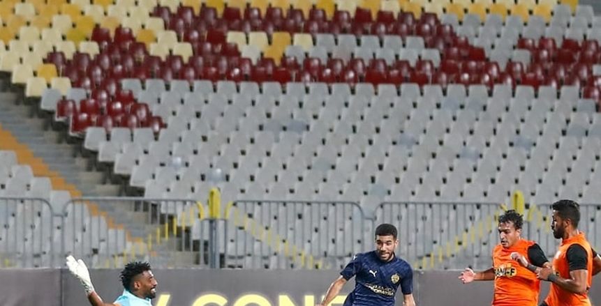 رسميًا.. مدرب الجزائر يعلن قائمة منتخب الخضر بتواجد أحمد قندوسي