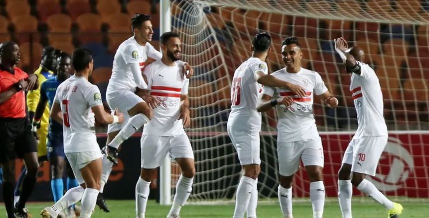 جلسة بين طبيب الزمالك ومروان حمدي قبل انطلاق مباراة الجونة