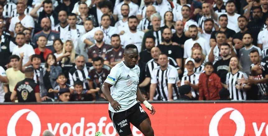 تقارير تركية: بشكتاش يفاوض بوريني تمهيدا لبيع موليكا للنادي الأهلي
