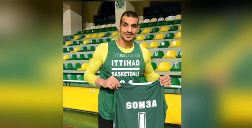 الاتحاد السكندري يجدد عقد أسطورة كرة السلة إسماعيل أحمد