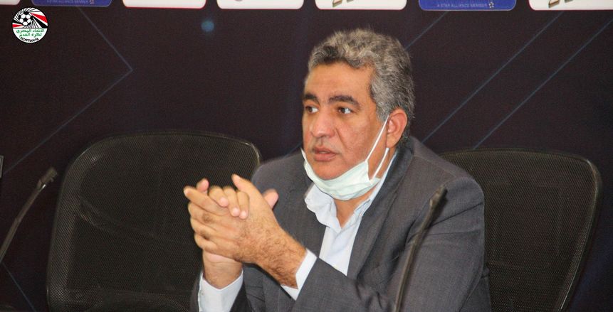 أحمد مجاهد يكشف كواليس تعيين اللجنة الخماسية وتبرعه براتبه للاتحاد