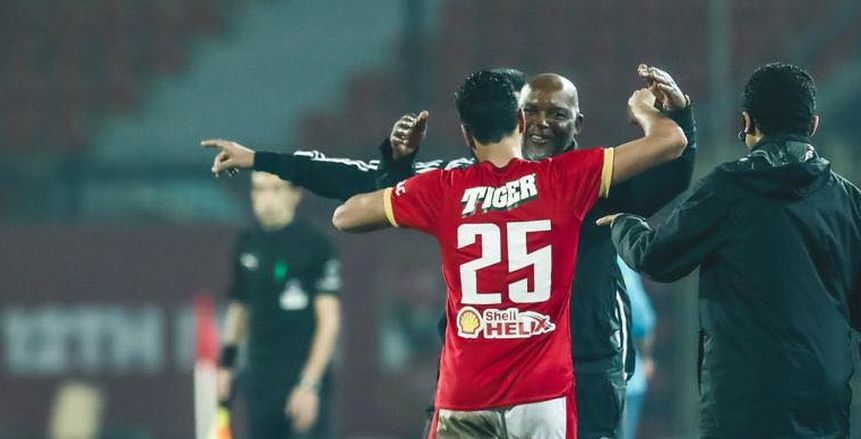 الأهلي يقرر زيادة راتب أكرم توفيق وتعديل عقده