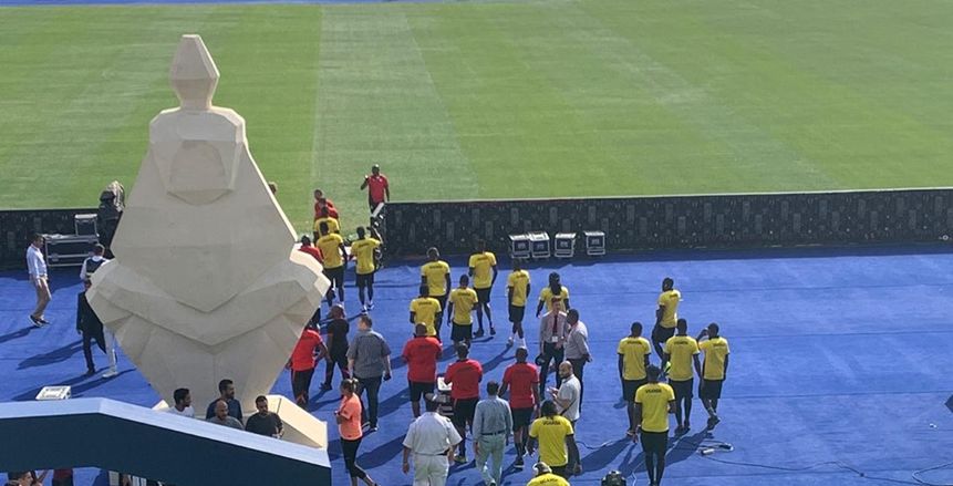 كان 2019.. أوغندا تطلب ملامسة عشب استاد القاهرة واللجنة المنظمة توافق