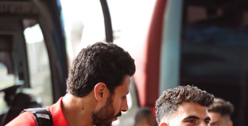 بعثة منتخب مصر تسافر إلى الإمارات لخوض وديتي زامبيا والجزائر (صور)