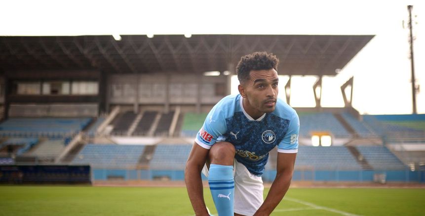 يوسف أوباما يتمسك بالبقاء في بيراميدز وينفي مفاوضات عودته للزمالك