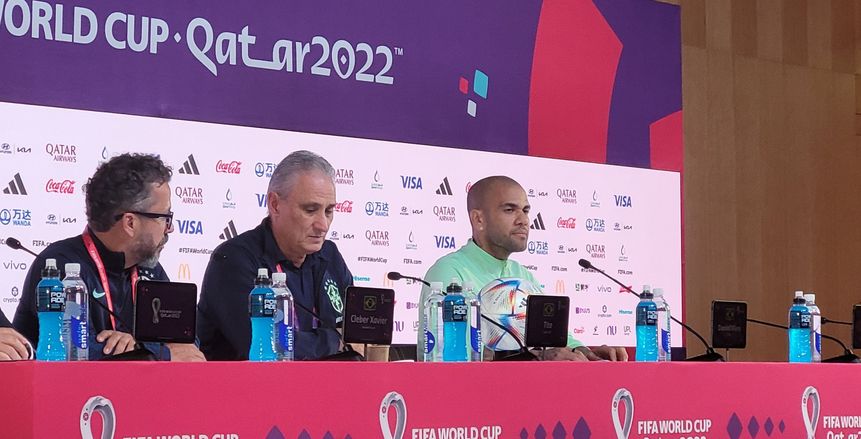 مؤتمر مدرب البرازيل: جاهزون للكاميرون.. وألفيس: أدفع فاتورة الاستدعاء لكأس العالم