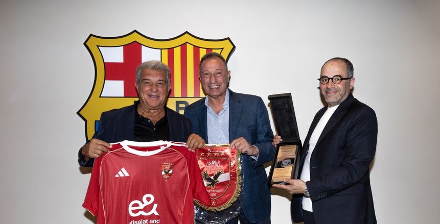 تفاصيل اجتماع الخطيب ورئيس برشلونة حول مشروع استاد الأهلي