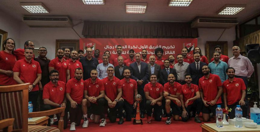 الأهلي يكرم «رجال السلة» بعد الفوز بالبطولة العربية